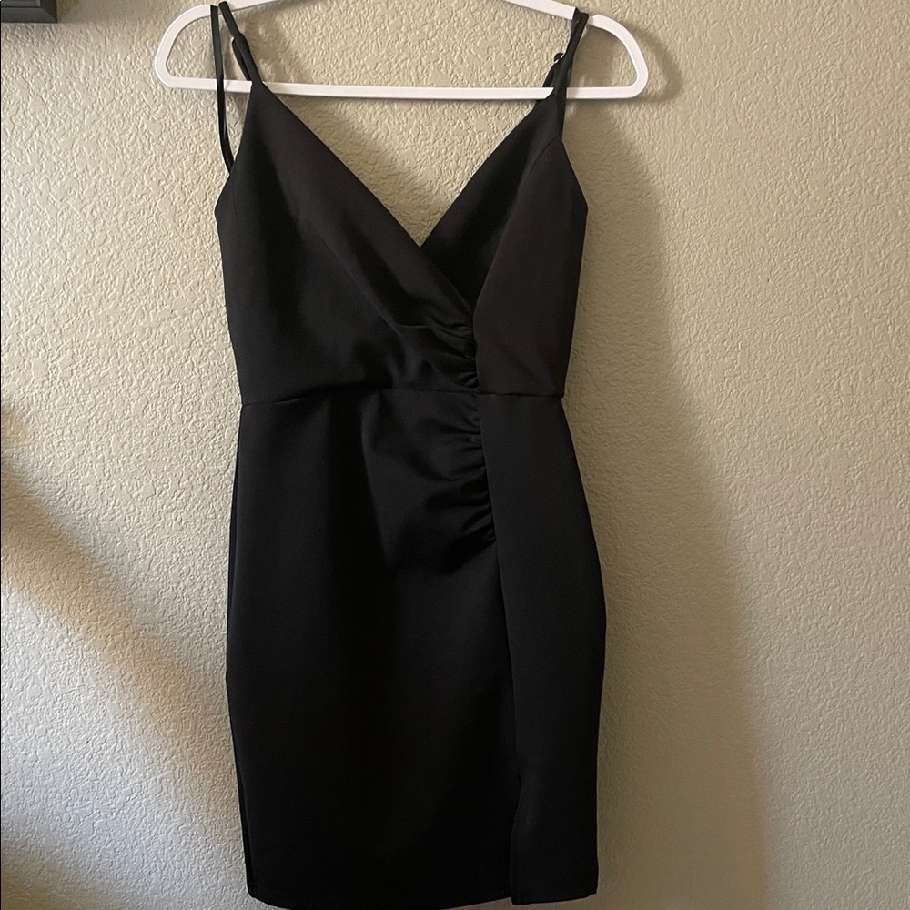 Trac Black V-Neck Mini Dress